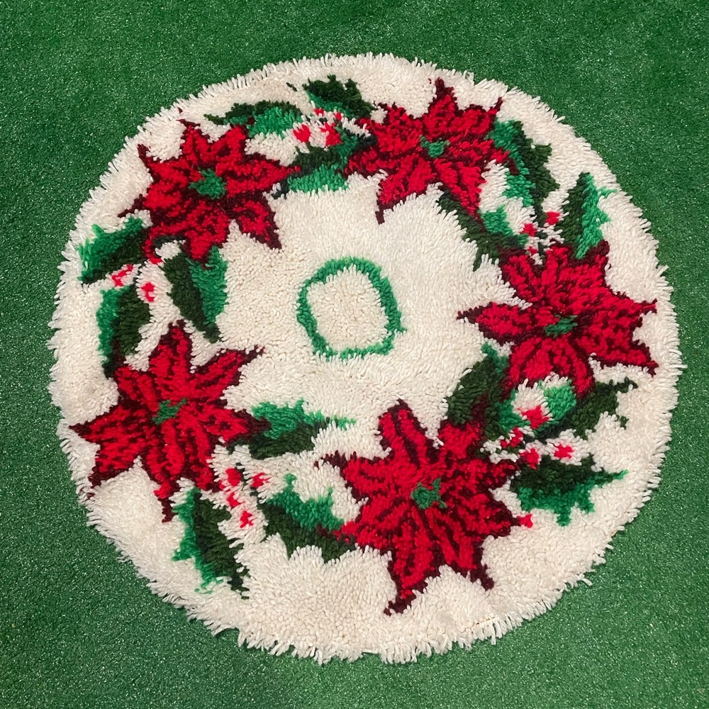 Vintage Handmade Latch Hook Christmas Tree Skirt
